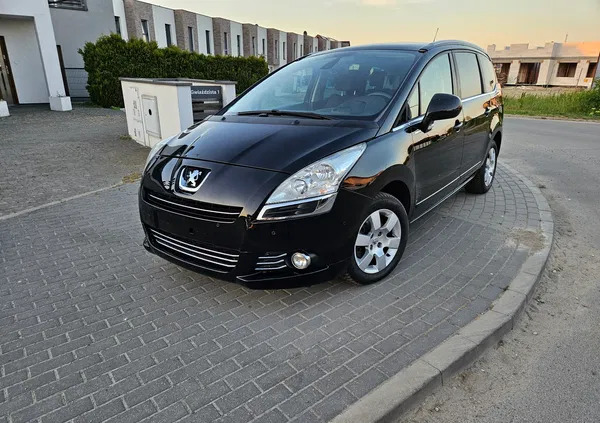 samochody osobowe Peugeot 5008 cena 23900 przebieg: 156000, rok produkcji 2012 z Września